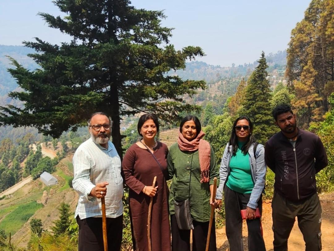 Katyuri Kings Divine Stay- Babaji'S Cave Dwarahat Exterior foto